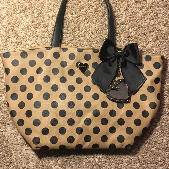 Betsey Johnson Handbags - Betsey Johnson tote - used